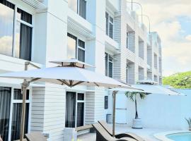 LeBlanc Hotel，位于安蒂波洛的酒店