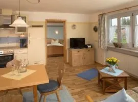 Ferienwohnung Seeblick mit zusätzl Doppelzimmer, Hof Alpenseeblick, NesselwangAttleseeAllgäu