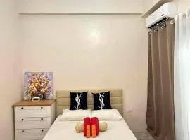 VAs Nest Staycation Near Anjo World Free Pool and Gym