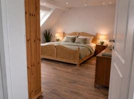 Urlauben mit Genuss im FOODIEVERSUM, Sonnenterasse mit Flussblick, Privatköchin-Verpflegung möglich，位于雷斯的酒店