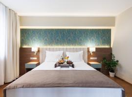 Hotel Fenyõ Conference & Spa，位于密古雷休治的酒店