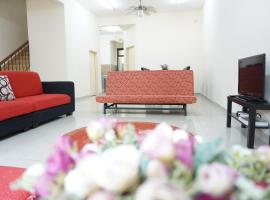 Warisan Indah Homestay KLIA 1，位于雪邦的别墅