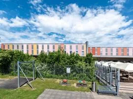 B&B HOTEL Lully 3 Lakes