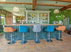 Private Pub-Group Stays Brecon Beacons Alderfalls