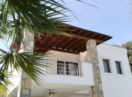 Two-bedroom flat at Central Bodrum (Upper Floor)