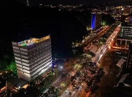 Howard Johnson by Wyndham Kota Kinabalu City Centre, formerly Hotel Shangri-La Kota Kinabalu