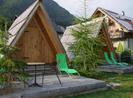 Garden ECO houses Čebelica，位于博希尼的露营地