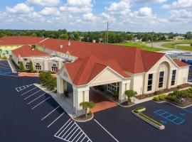 桑达斯基舒适客栈，位于桑达斯基的酒店