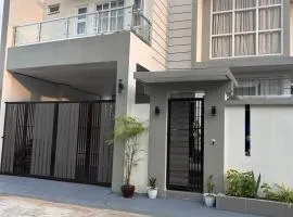 Casa Villa Gracia