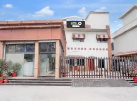 Hotel O Tyagi Road near Railway Station