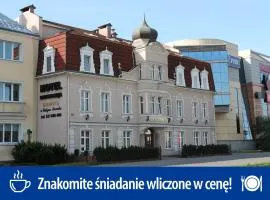 Hotel Diamond w Białym Dworku