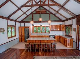 Eco-Villa Camiguin，位于曼巴豪的酒店