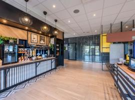 B&B HOTEL Landerneau Bois Noir，位于朗代尔诺的酒店