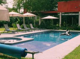 Quinta del Rocío Casa Tropical en Ticuman，位于Ticumán的酒店