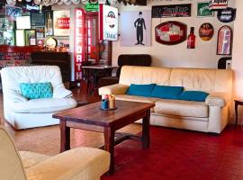 Au Moulin des Prés - Gîte 15 couchages au bord de l'eau，位于Croissy-sur-Celle的酒店