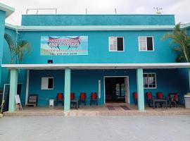 Fisherman's Inn Hotel Silver Sands, Duncans Bay，位于Duncans的酒店