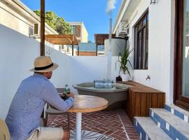 The Boutique Suites by Beach Collection Winelands，位于斯特兰德的酒店