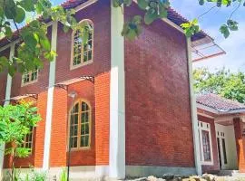 Amini Guest House
