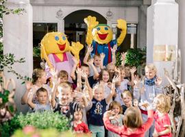 Smileys Kinderhotel，位于Trebesing的酒店