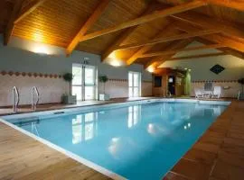 Oak Cottage at Scolton Cottages - Indoor pool