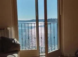 Apartment on the Lake