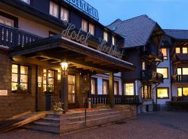 Hotel Hochfirst，位于伦茨基希Grosser Kuhberglift附近的酒店