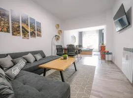 Grand Luxury Flat by Nat Stadium & NDK Free Parking