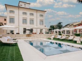 Villa Turco Berti luxury apartments & SPA，位于卡尔迭罗的酒店