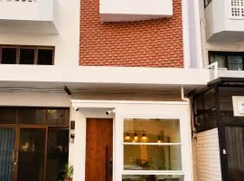 R4R RoomforRest Boutique Hotel Bangsaen Beach