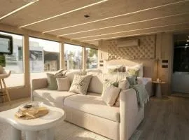 Lieblingsplatz Parey - Hausboot-Spa-Deluxe & Spa-Suite