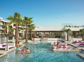 Breathless Riviera Cancun Resort & Spa - Adults Only - All inclusive，位于莫雷洛斯港的度假村