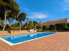 EVH114 Casa con piscina comunitaria