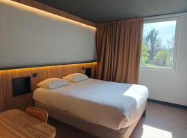 B&B HOTEL Clermont-Ferrand Nord Riom，位于里永的酒店