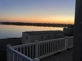 The Seaflower - With Lake Views