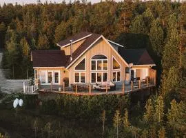Tobermory Waterfront SAUNA EV 4-Season