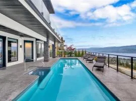 Exclusive Lakeview Suite with Pool and Hot Tub