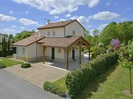 Luxury Vasles Family Villa with Pool