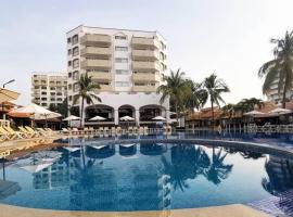 Condominios Torre Continental Ixtapa，位于伊斯塔帕的酒店