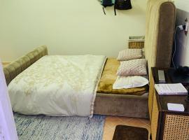 Rooms & Suites Western Dhafra Housing，位于Ghayathi的酒店