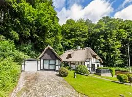 Gorgeous Home In Skårup Fyn With House Sea View