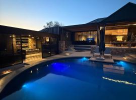 Edge of the Crater Guest Farm，位于Venterskroon的酒店