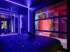 Loveroom Ô Diable Des Plaisirs