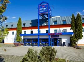 Magnet Hotel