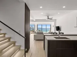 Elegant Beachfront Penthouse | Casa Del Mar Delfin