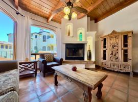 Puerto Nuevo Surf Casita Encanto 1BR with pool，位于Raulis的酒店