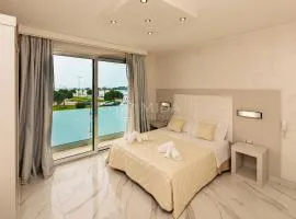 Riviera Luxury Rooms