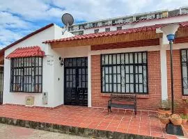 Casa elegantes totalmente amoblada