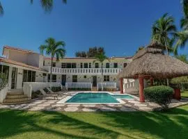 Villas Paraíso Manzanillo,Club Santiago Casa Playa