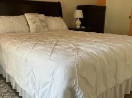 Zoë Oasis - #1 Couple's Choice & Wholesome Getaway