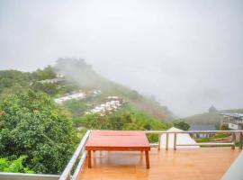 Mon Mon Homestay，位于Mon Jam的酒店